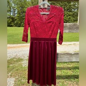 Classic lace and satin Mmondachein dress.